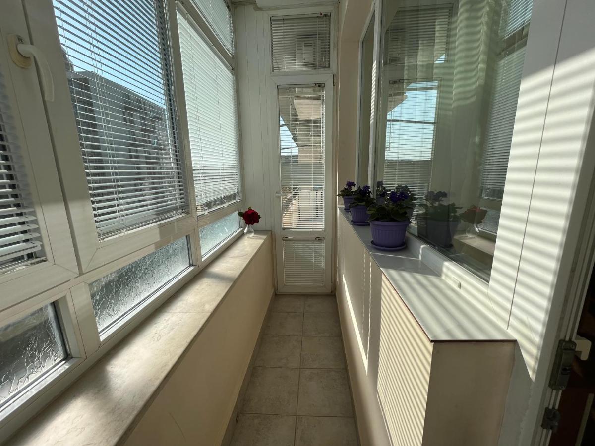 Apartment Acacia Varna Exterior photo