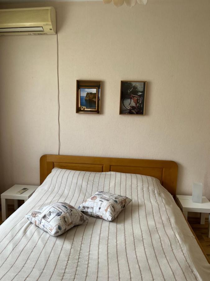 Apartment Acacia Varna Exterior photo